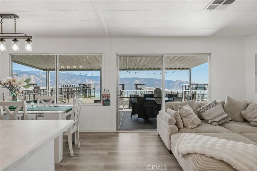4356 Lakeshore Lakeport, CA 95453