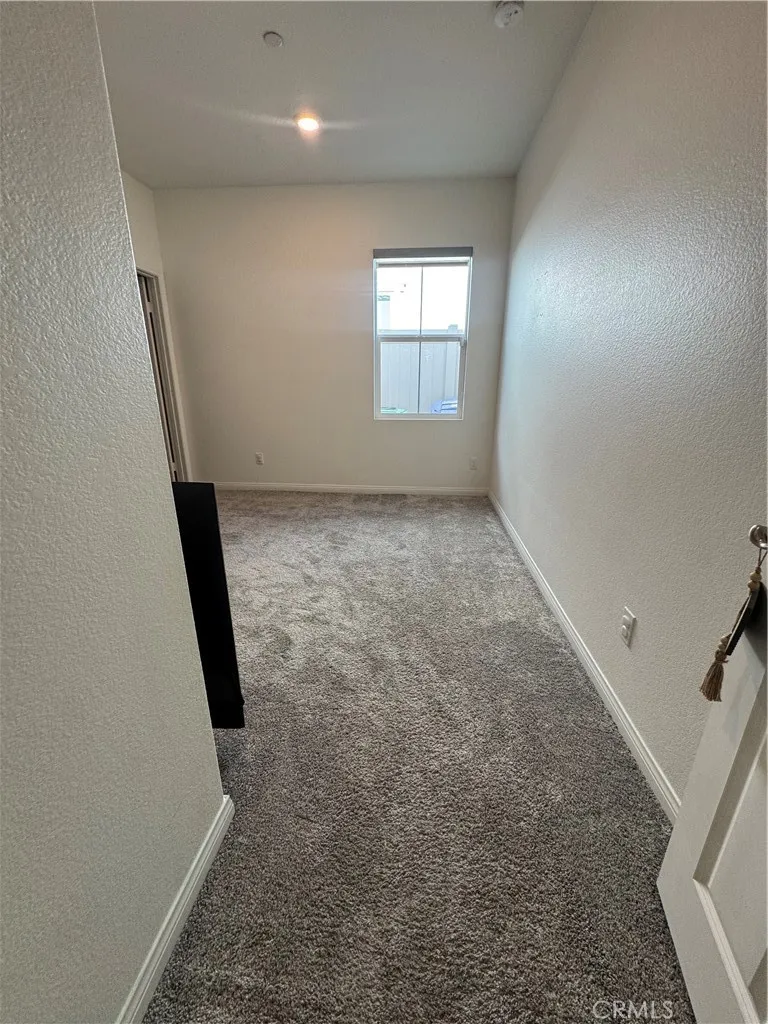 41020 Burnet Street Lake Elsinore, CA 92532
