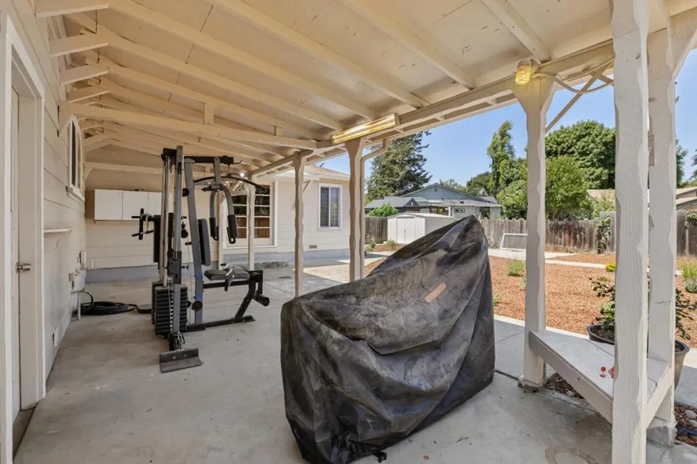 12 Taylor Road Watsonville, CA 95076
