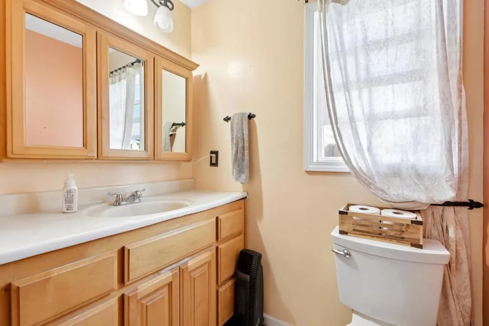 12 Taylor Road Watsonville, CA 95076