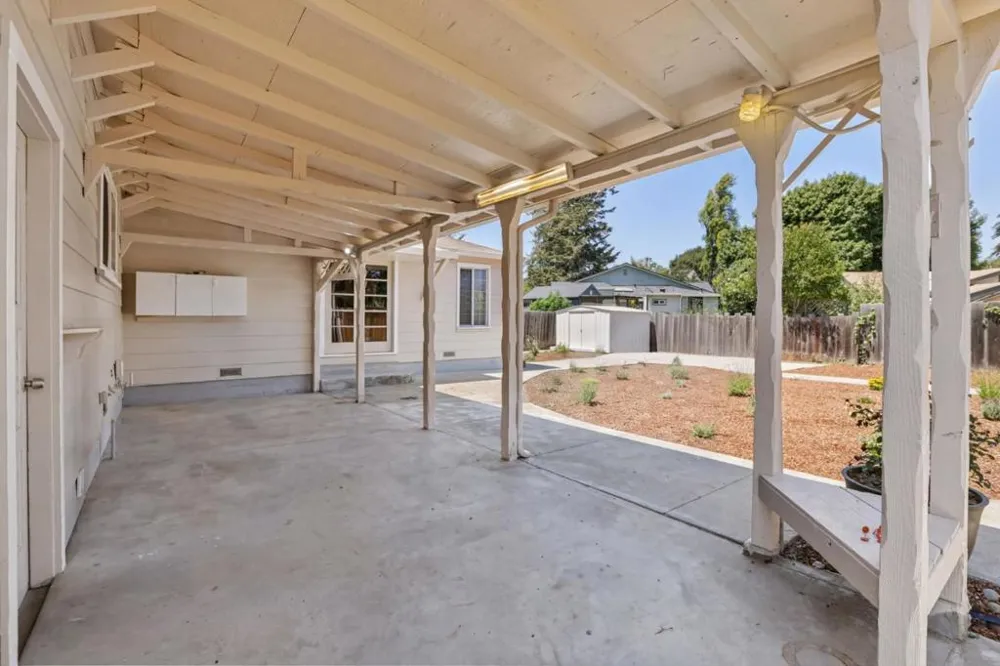 12 Taylor Road Watsonville, CA 95076