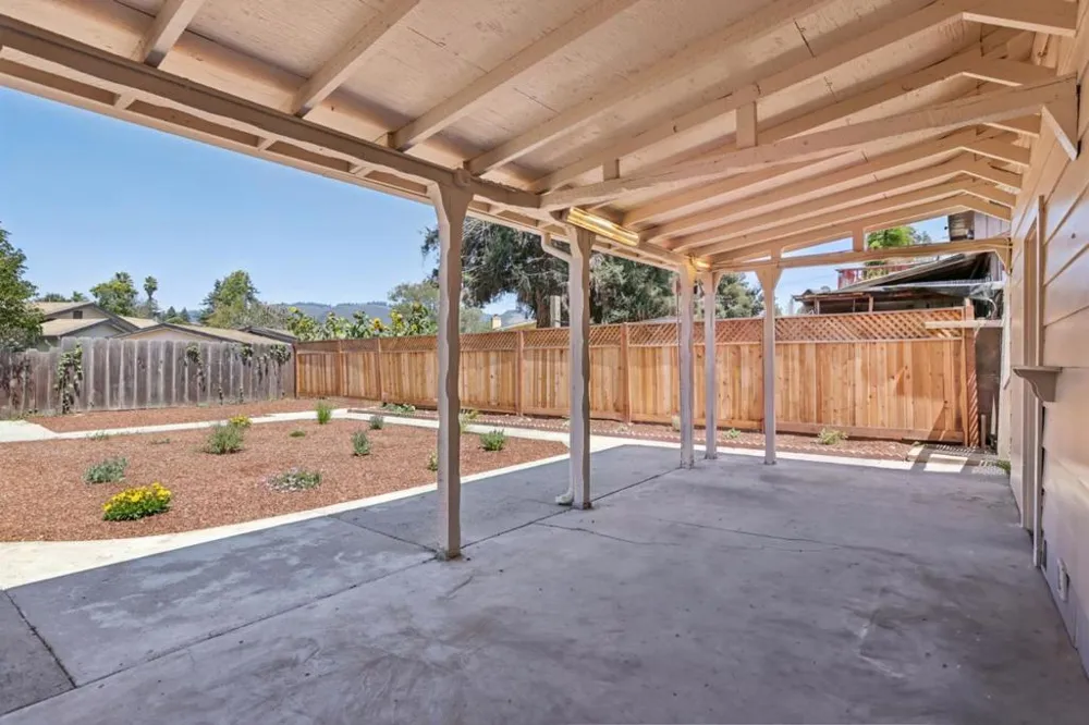 12 Taylor Road Watsonville, CA 95076