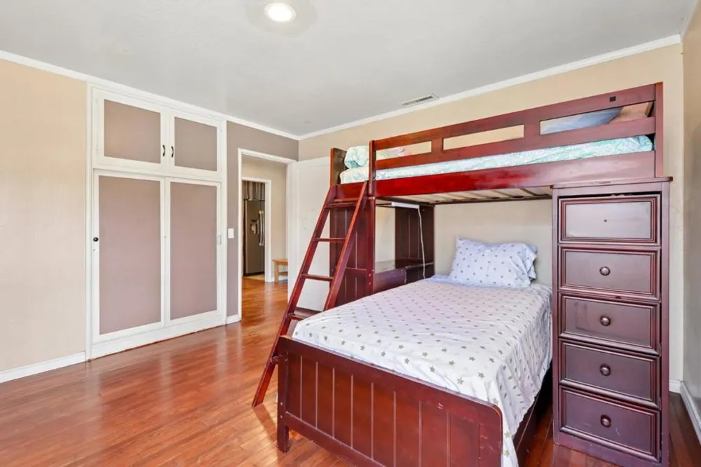 12 Taylor Road Watsonville, CA 95076