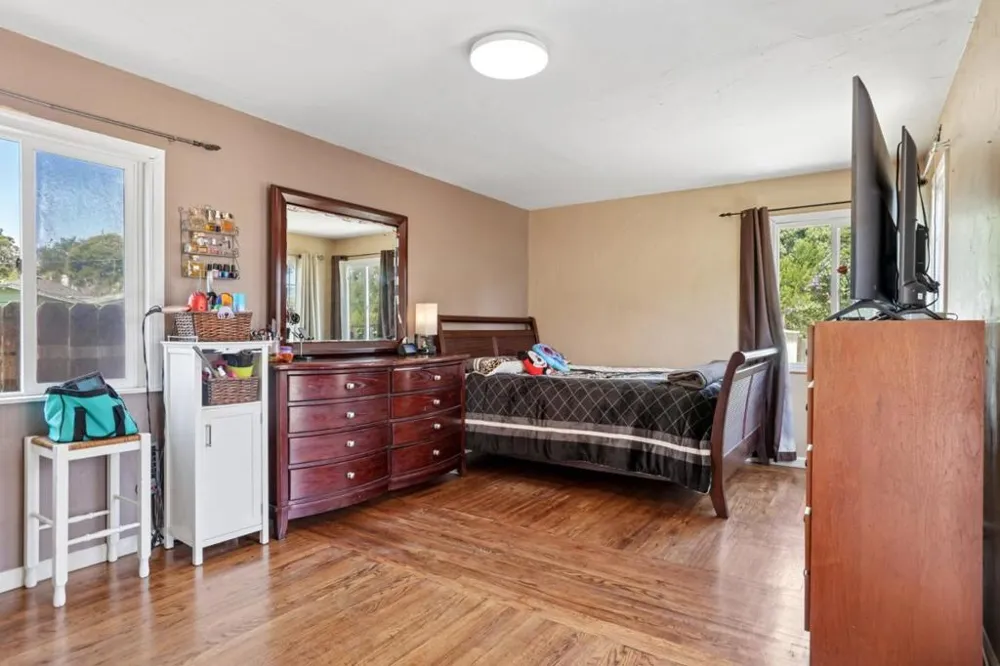 12 Taylor Road Watsonville, CA 95076