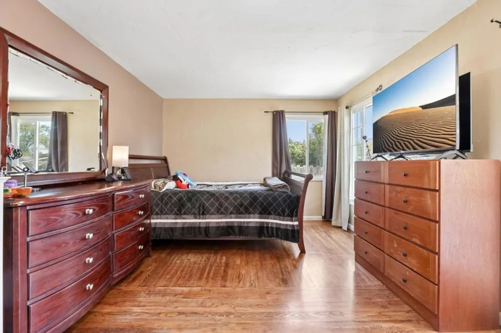 12 Taylor Road Watsonville, CA 95076