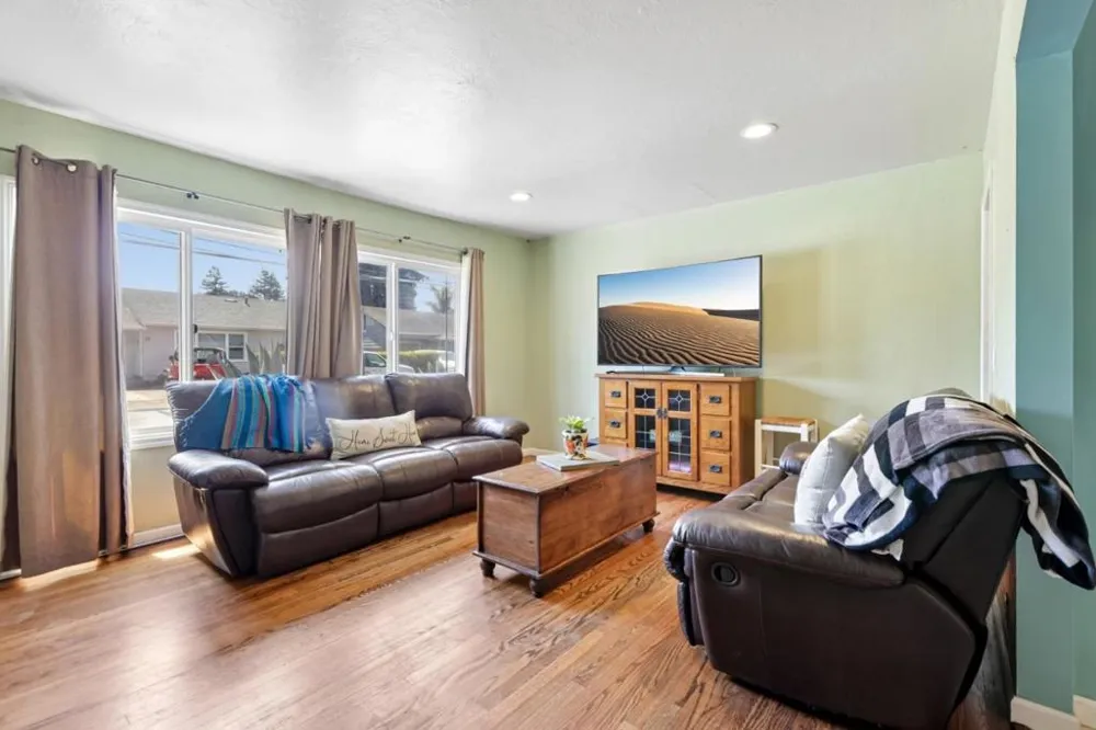 12 Taylor Road Watsonville, CA 95076