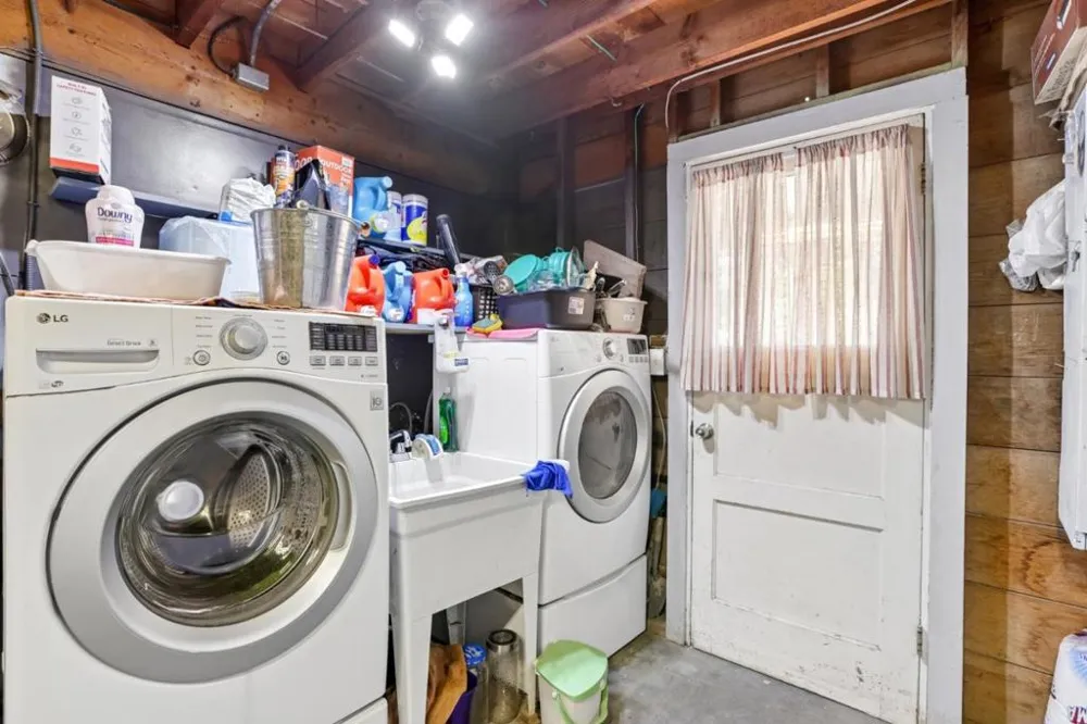 12 Taylor Road Watsonville, CA 95076