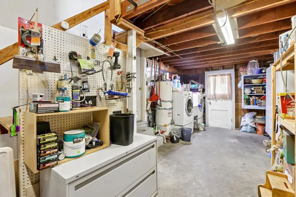 12 Taylor Road Watsonville, CA 95076