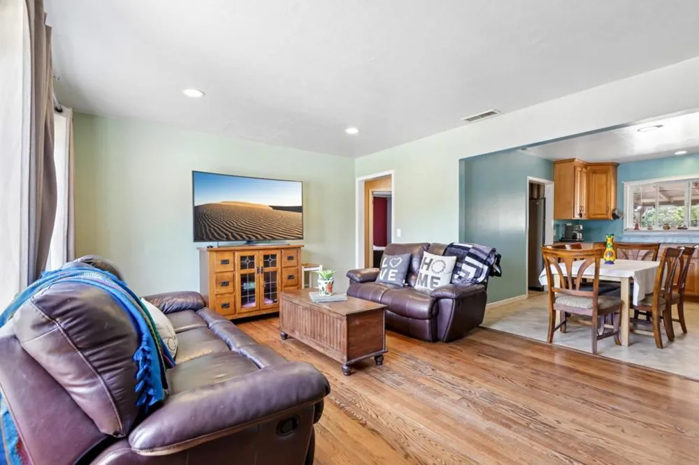 12 Taylor Road Watsonville, CA 95076