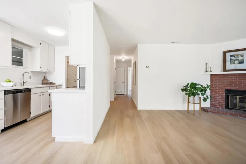 466 Pine Avenue Half Moon Bay, CA 94019