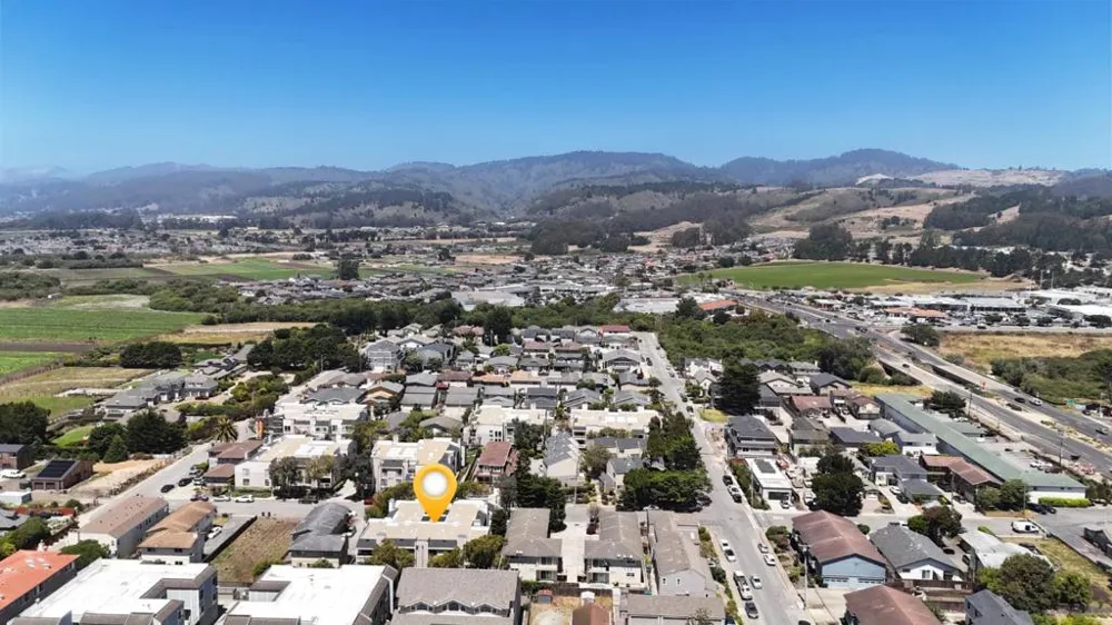 466 Pine Avenue Half Moon Bay, CA 94019