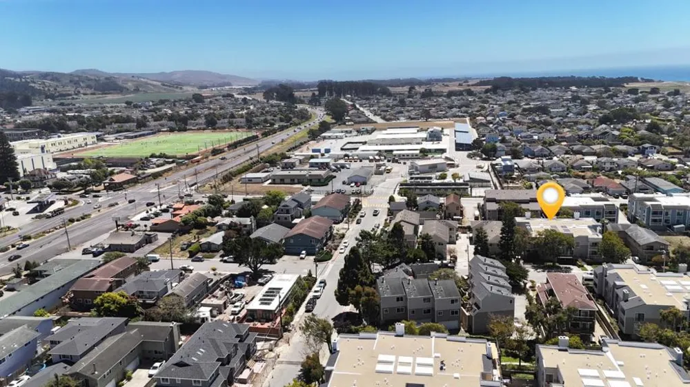 466 Pine Avenue Half Moon Bay, CA 94019