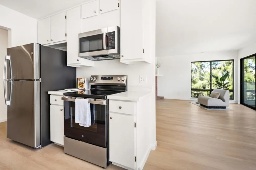 466 Pine Avenue Half Moon Bay, CA 94019