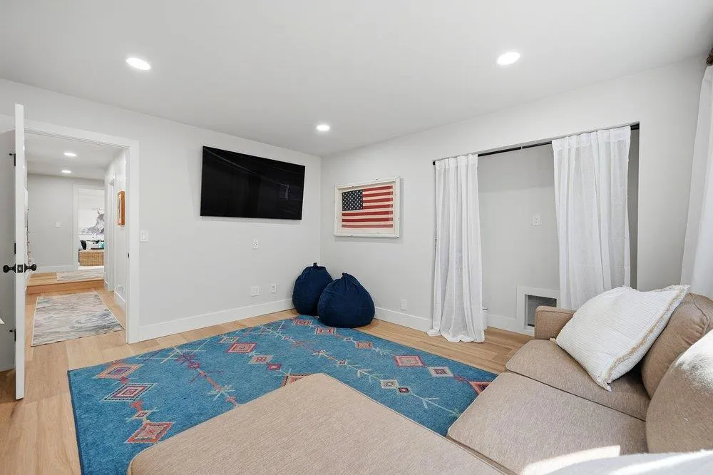 15640 La Sierra Court Morgan Hill, CA 95037