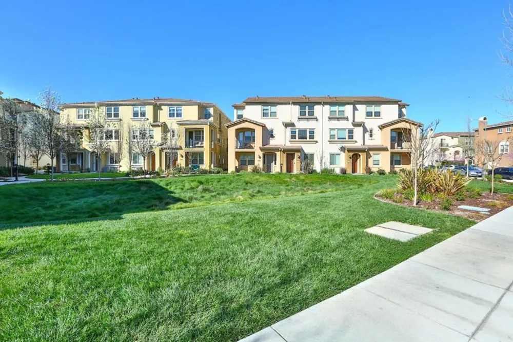 2757 Ferrara Circle San Jose, CA 95111