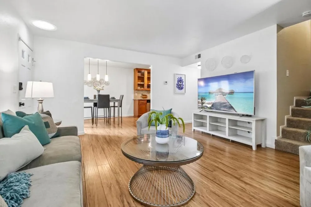 1117 Sutherland Lane #2 Capitola, CA 95010