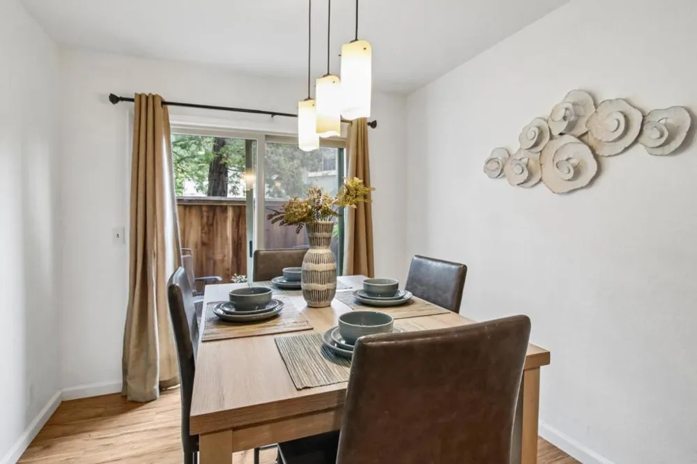 1117 Sutherland Lane #2 Capitola, CA 95010