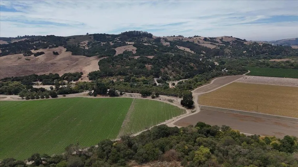 10 Chittenden Road San Juan Bautista, CA 95045