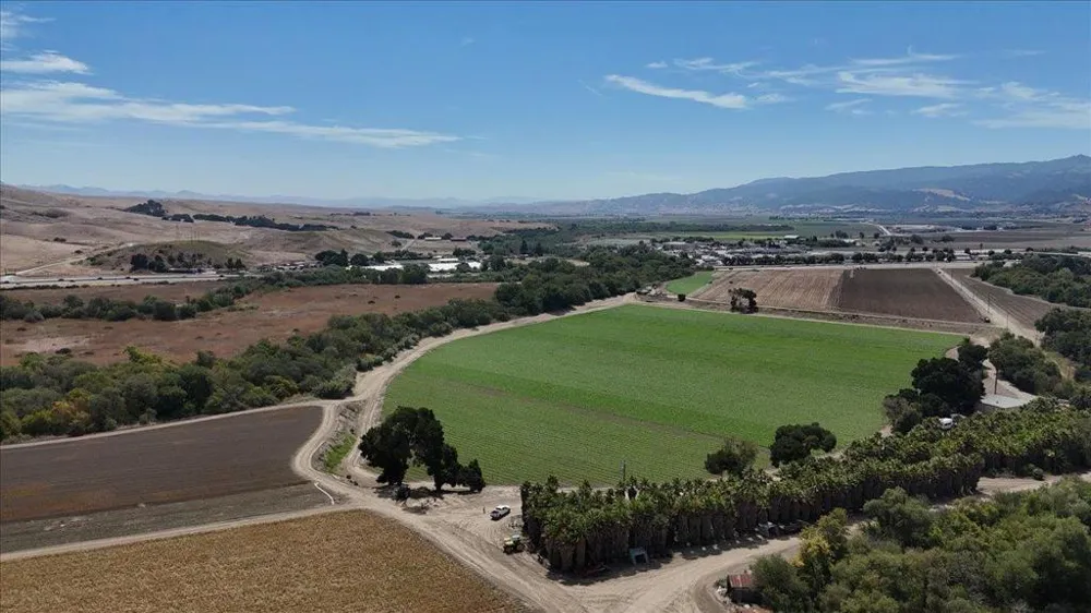 10 Chittenden Road San Juan Bautista, CA 95045