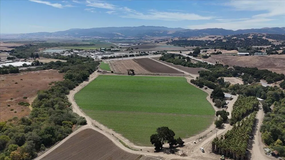 10 Chittenden Road San Juan Bautista, CA 95045