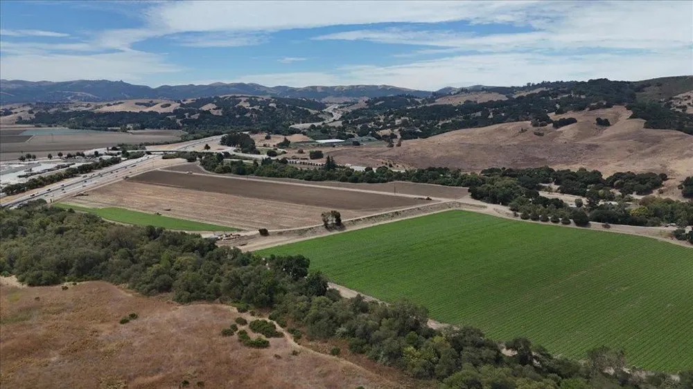 10 Chittenden Road San Juan Bautista, CA 95045