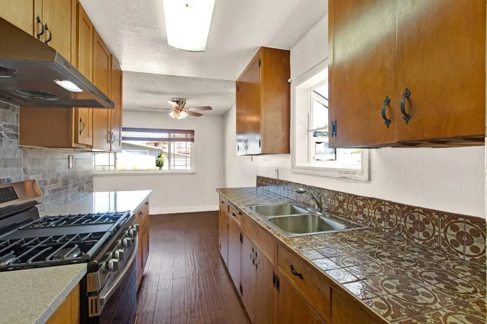 141 Pecks Lane South San Francisco, CA 94080