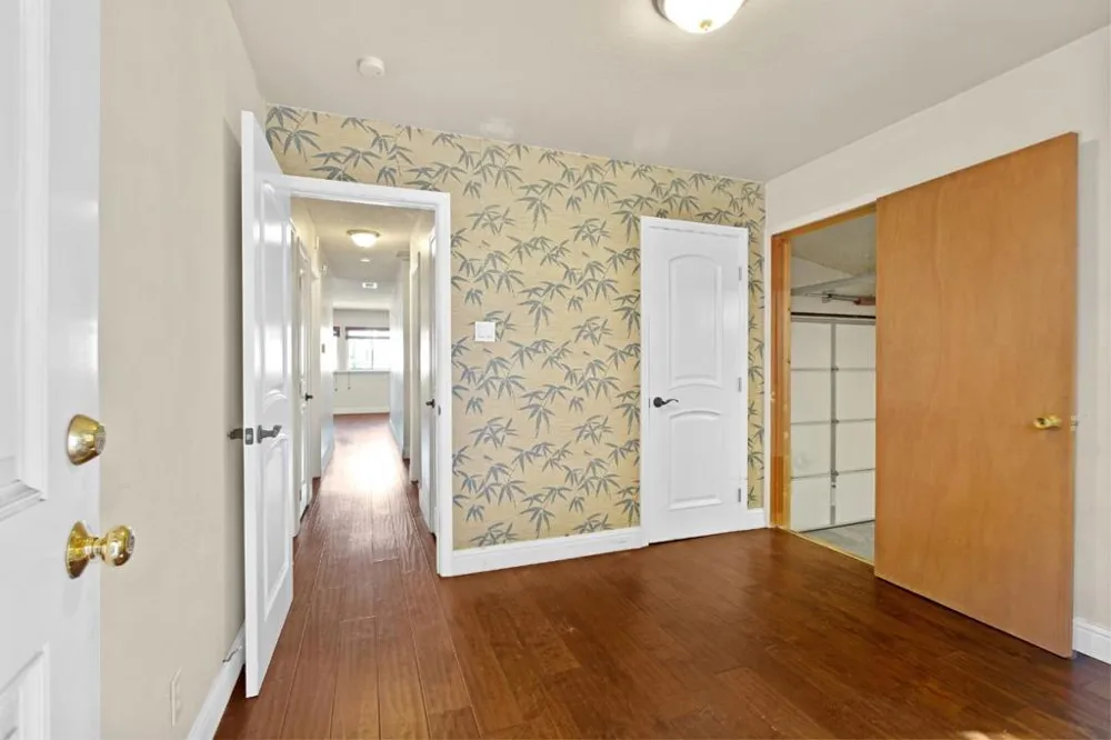 141 Pecks Lane South San Francisco, CA 94080