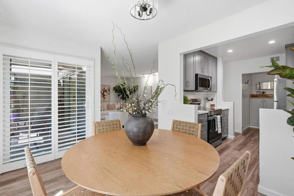 3318 Brittan Avenue #3 San Carlos, CA 94070