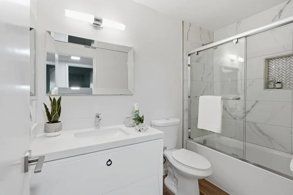 3318 Brittan Avenue #3 San Carlos, CA 94070