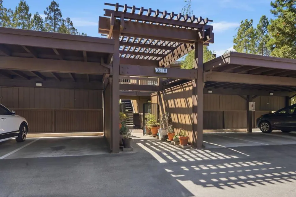 3318 Brittan Avenue #3 San Carlos, CA 94070