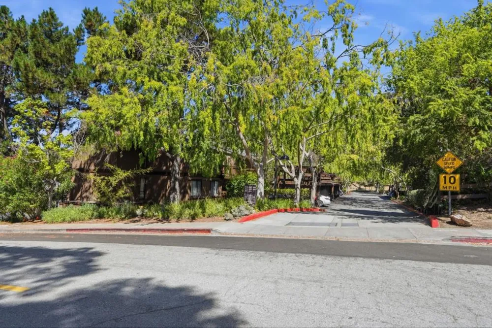 3318 Brittan Avenue #3 San Carlos, CA 94070