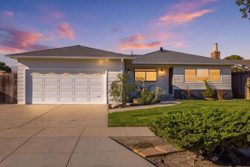 788 Bedford Drive Salinas, CA 93901
