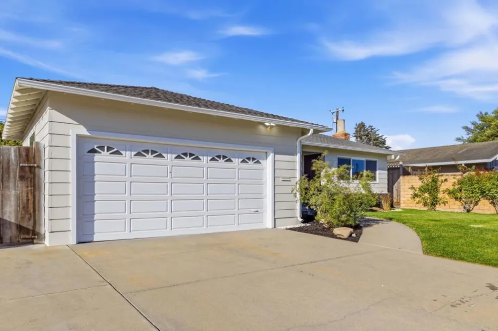 788 Bedford Drive Salinas, CA 93901