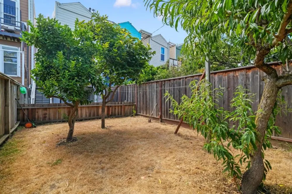 2619 Folsom Street San Francisco, CA 94110