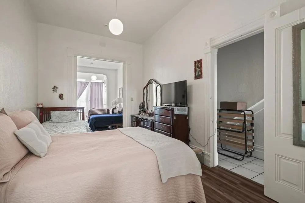 2619 Folsom Street San Francisco, CA 94110