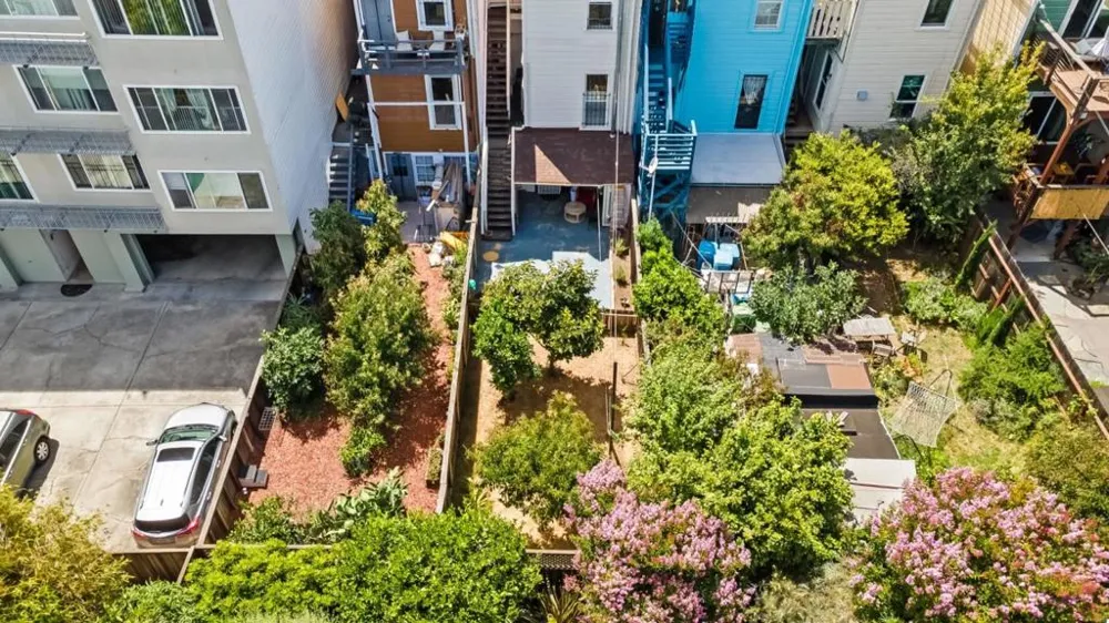 2619 Folsom Street San Francisco, CA 94110