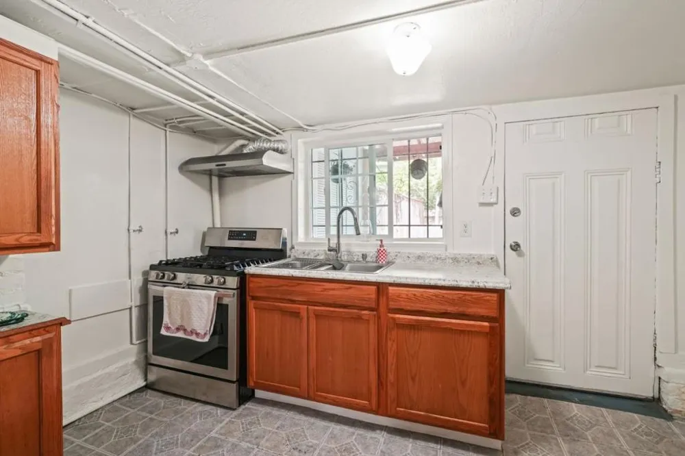 2619 Folsom Street San Francisco, CA 94110