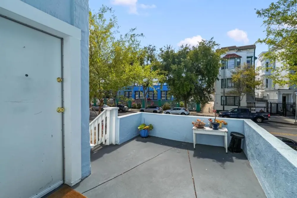 2619 Folsom Street San Francisco, CA 94110