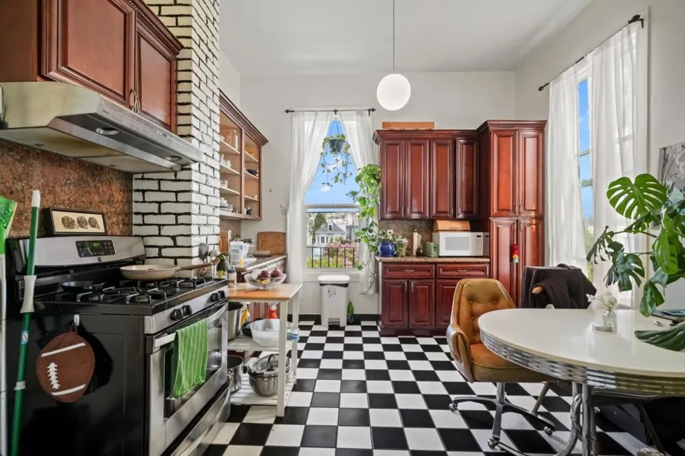 2619 Folsom Street San Francisco, CA 94110