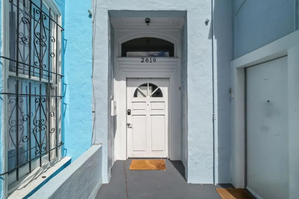 2619 Folsom Street San Francisco, CA 94110