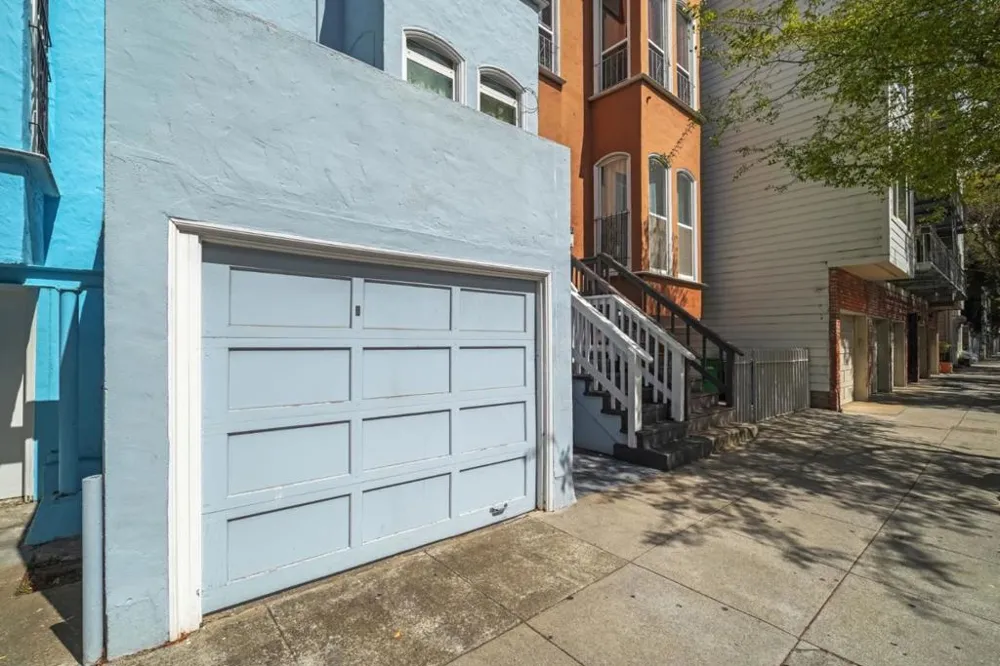2619 Folsom Street San Francisco, CA 94110
