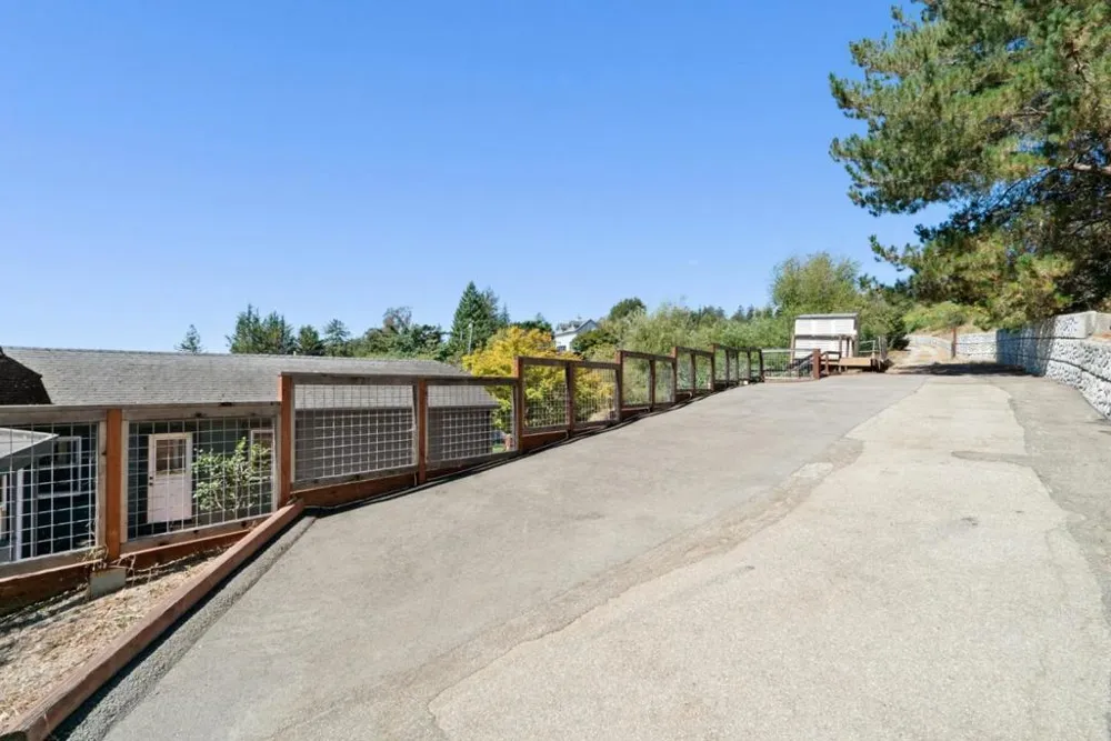 7337 Glen Haven Road Soquel, CA 95073
