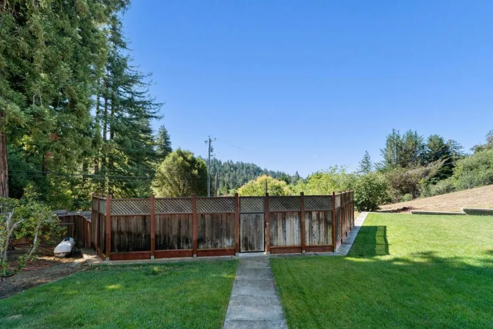 7337 Glen Haven Road Soquel, CA 95073