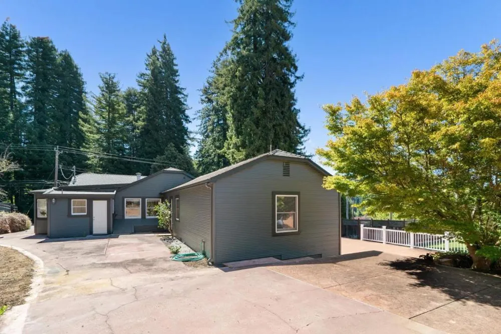 7337 Glen Haven Road Soquel, CA 95073