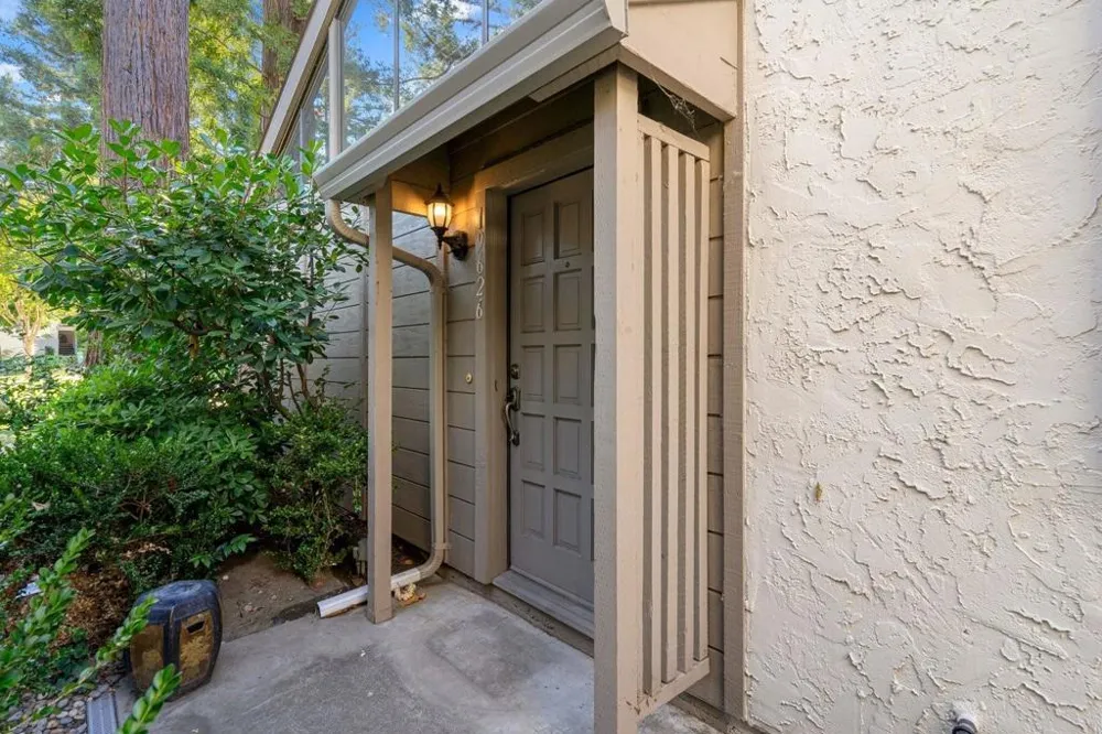 19626 Vineyard Lane Saratoga, CA 95070