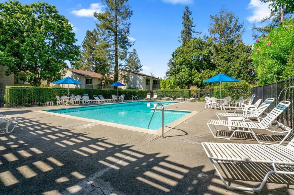 19626 Vineyard Lane Saratoga, CA 95070