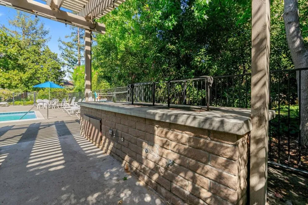 19626 Vineyard Lane Saratoga, CA 95070