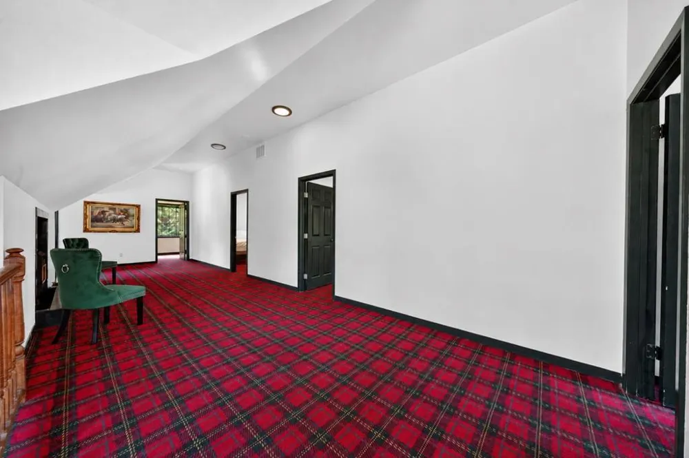 25489 Palomares Road Castro Valley, CA 94552