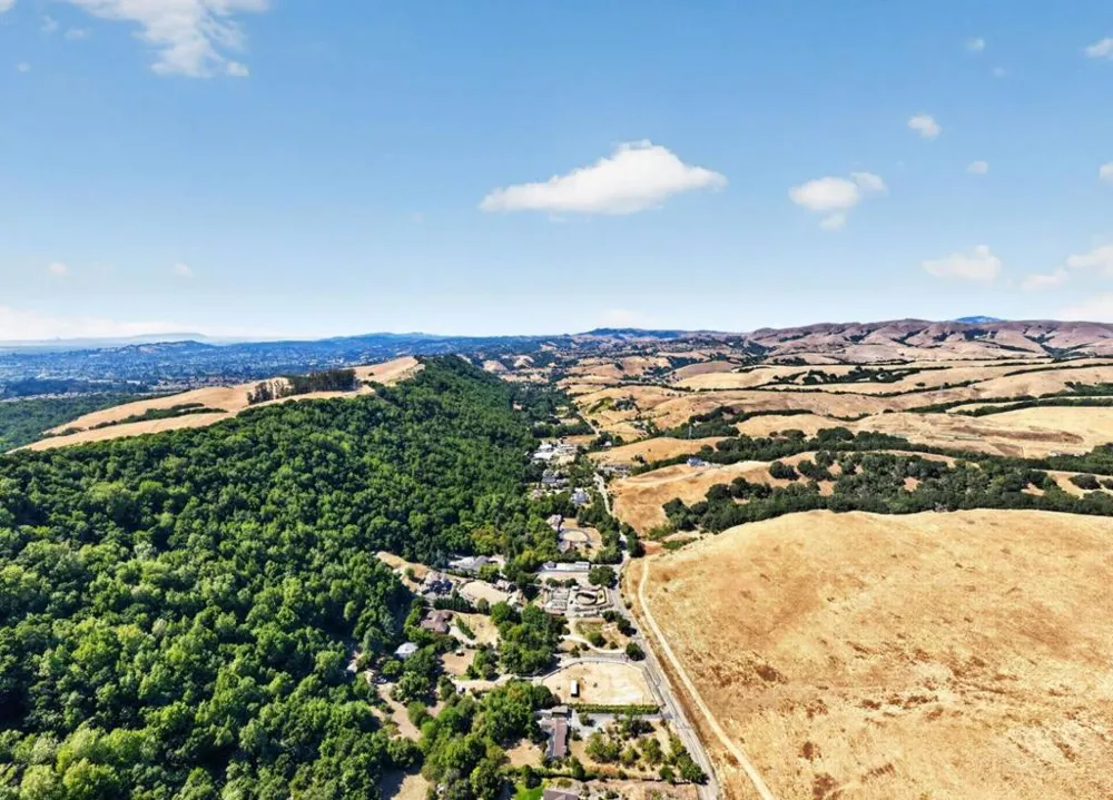 25489 Palomares Road Castro Valley, CA 94552