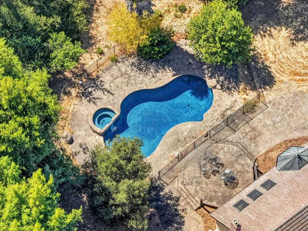 25489 Palomares Road Castro Valley, CA 94552